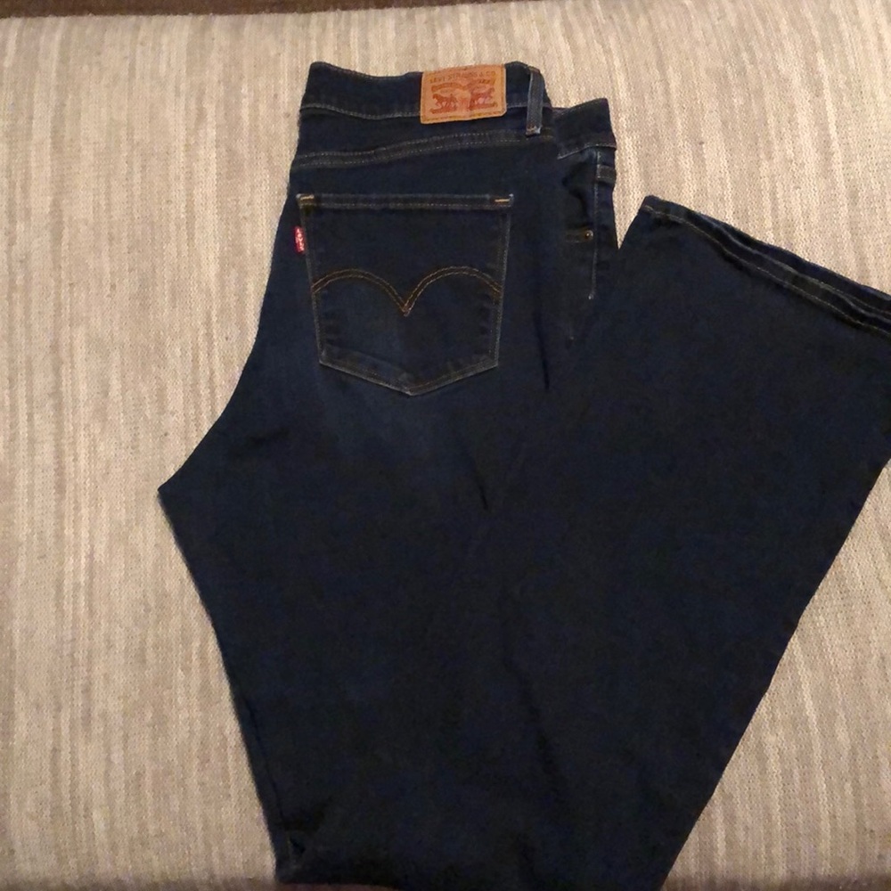 Levi’s dark wash 315 shaping boot cut jeans